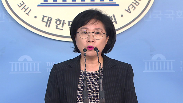 與 “文대통령 유엔연설, 평화적 북핵해결·사람중심 철학 제시”