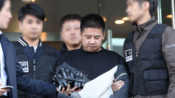 경찰 “성적욕구 해소위해 범행…딸은 맹목적으로 범행가담”