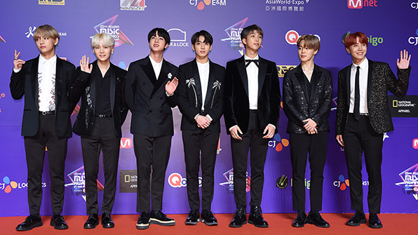 방탄소년단 유창한 영어 비결은 ‘○○’…K팝 아이돌 외국어 공부법은?