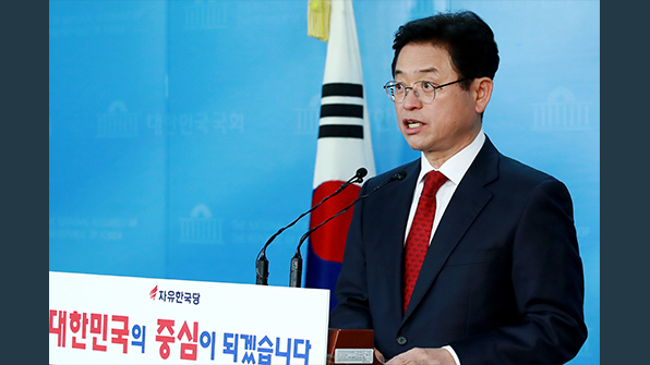 이철우, 내년 경북지사 선거 출마선언…“국회의원직 사퇴”