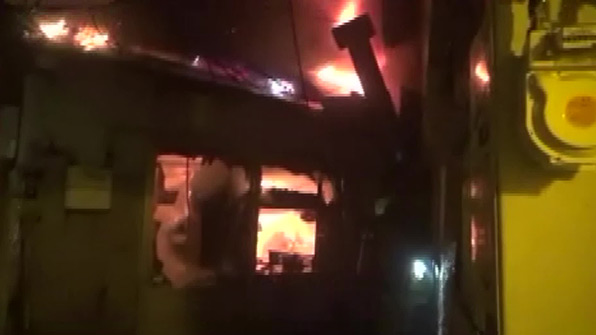 서울 청량리시장서 화재…점포 18개 태워