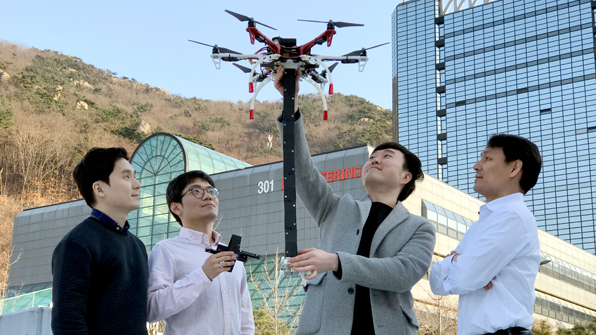 ‘접었다 폈다’…서울대 연구팀, 가제트 로봇 팔 개발