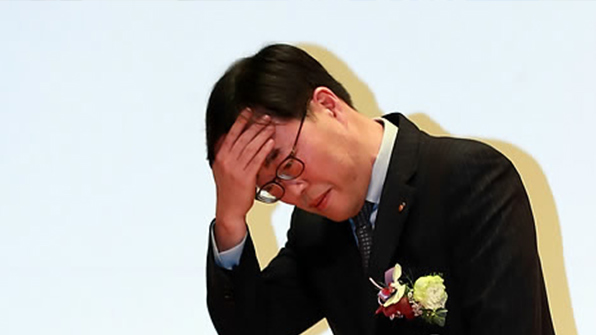 文 대통령, 김기식 금감원장 사표 수리