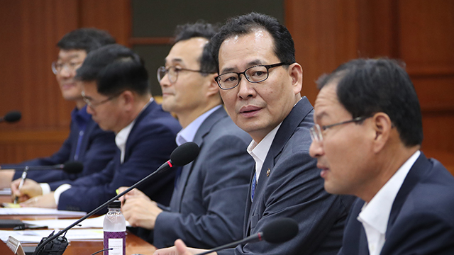 정부 “美 금리인상 영향 제한적…금융불안 확산 가능성 대비”