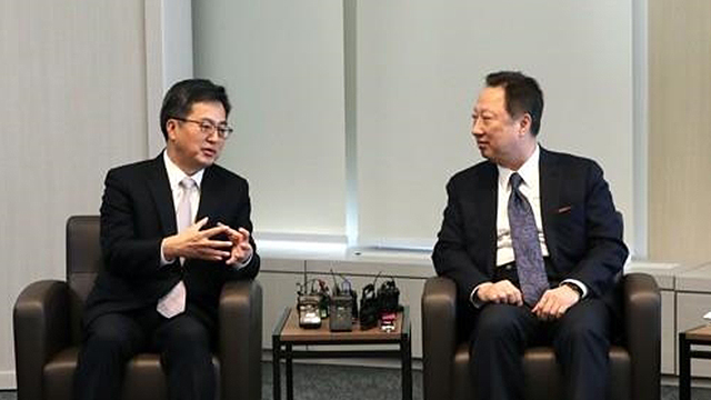 박용만 상의 회장, 오늘(15일) 김동연 부총리와 회동…“규제개혁 건의”
