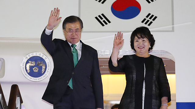 文 대통령, 인도·싱가포르 순방 마치고 귀국