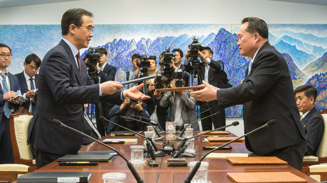 13일 고위급회담 대표단 南조명균-北리선권 명단 확정