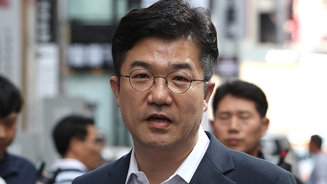 靑 “송인배 비서관, 조사에 성실히 임할 것으로 생각”