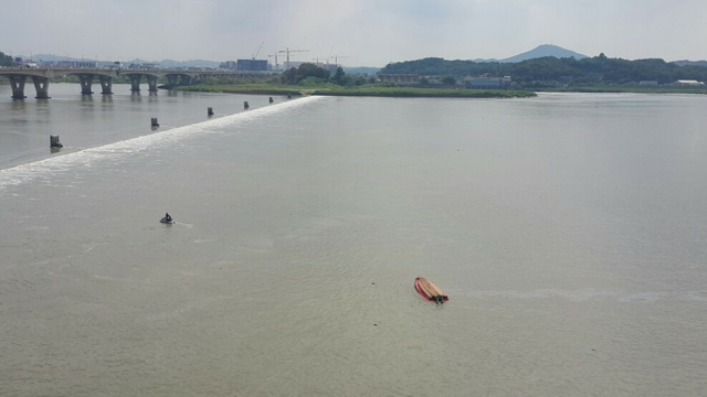 김포대교 근처 실종소방관 수색 중단…아침 6시 재개