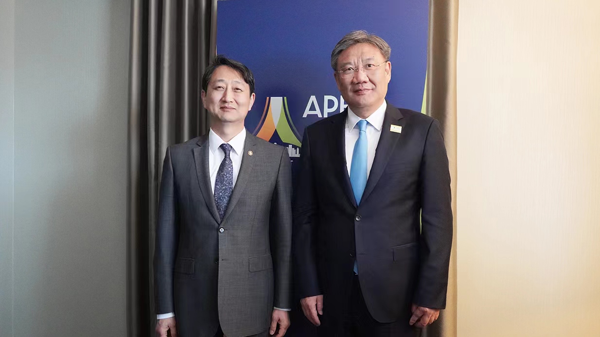 안덕근 산업통상자원부 통상교섭본부장이 왕원타오 중국 상무부장과 현지시각 26일 양자 회담을 했다.