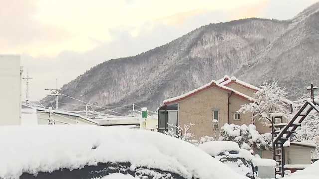 강원 동해안·산지 대설특보…이 시각 강릉