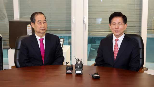 김문수·한덕수 회동…‘선대위원장’ 제안에 한덕수 “실무 논의”