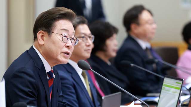 이재명 대통령, 첫 국무회의…이완규·함상훈 <br>헌법재판관 후보자 지명 철회