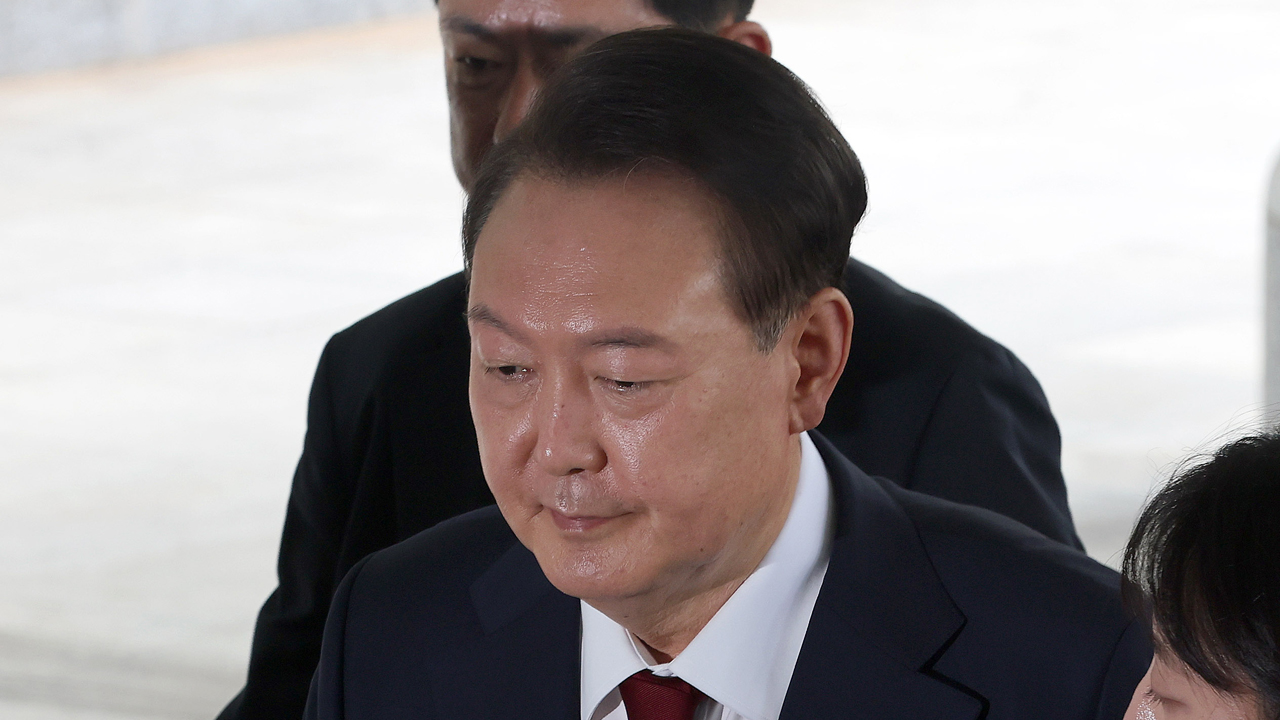특검 “국회의결 방해·외환죄도 조사…윤석열 진술 <br>거부 안 해”