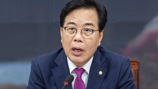 [속보] 송언석 “전한길, 모든 전당대회 일정 출입 금지 …엄중 경고”