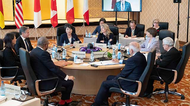 G7 “북한 정찰위성 발사 규탄…러시아 다이아몬드 수입 규제”