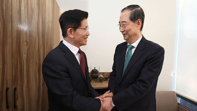 [속보] 국민의힘 당원 여론조사…“후보 등록 전 단일화 찬성 86.7%”