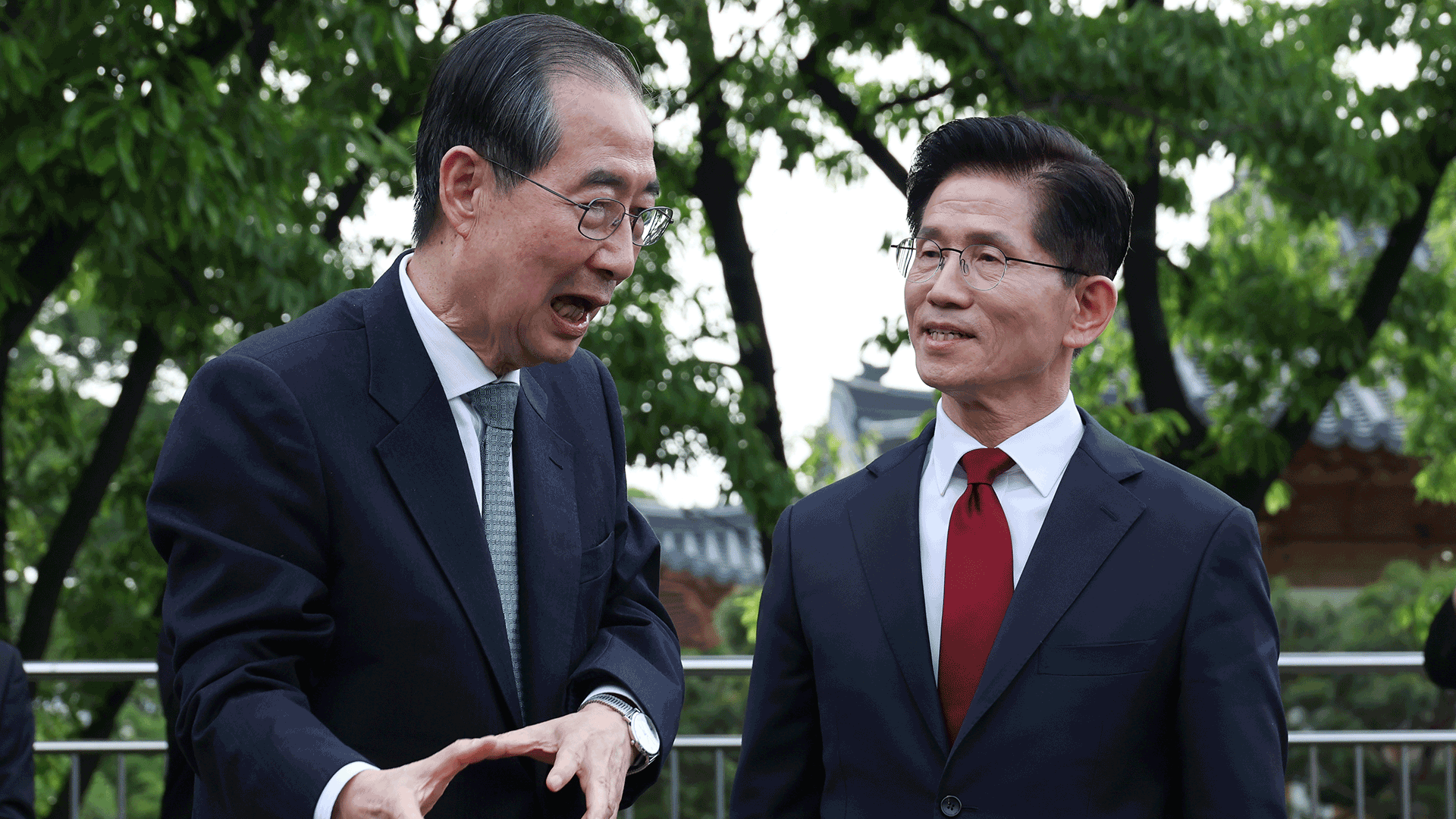 ‘단일화 선호도’ 김 47%·한 33%…국힘·무당층은 ‘한덕수’ [여론조사]②