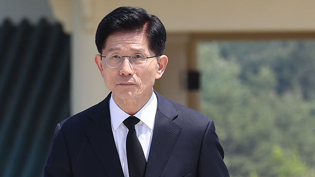 김문수 “계엄으로 고통 겪는 국민들에 죄송하게 생각”