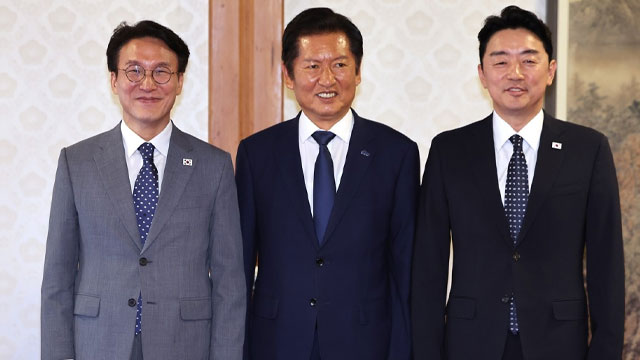 [속보] 당정 “양도세 ‘대주주 기준’ 긴밀 논의…<br>추이 지켜보며 숙고”